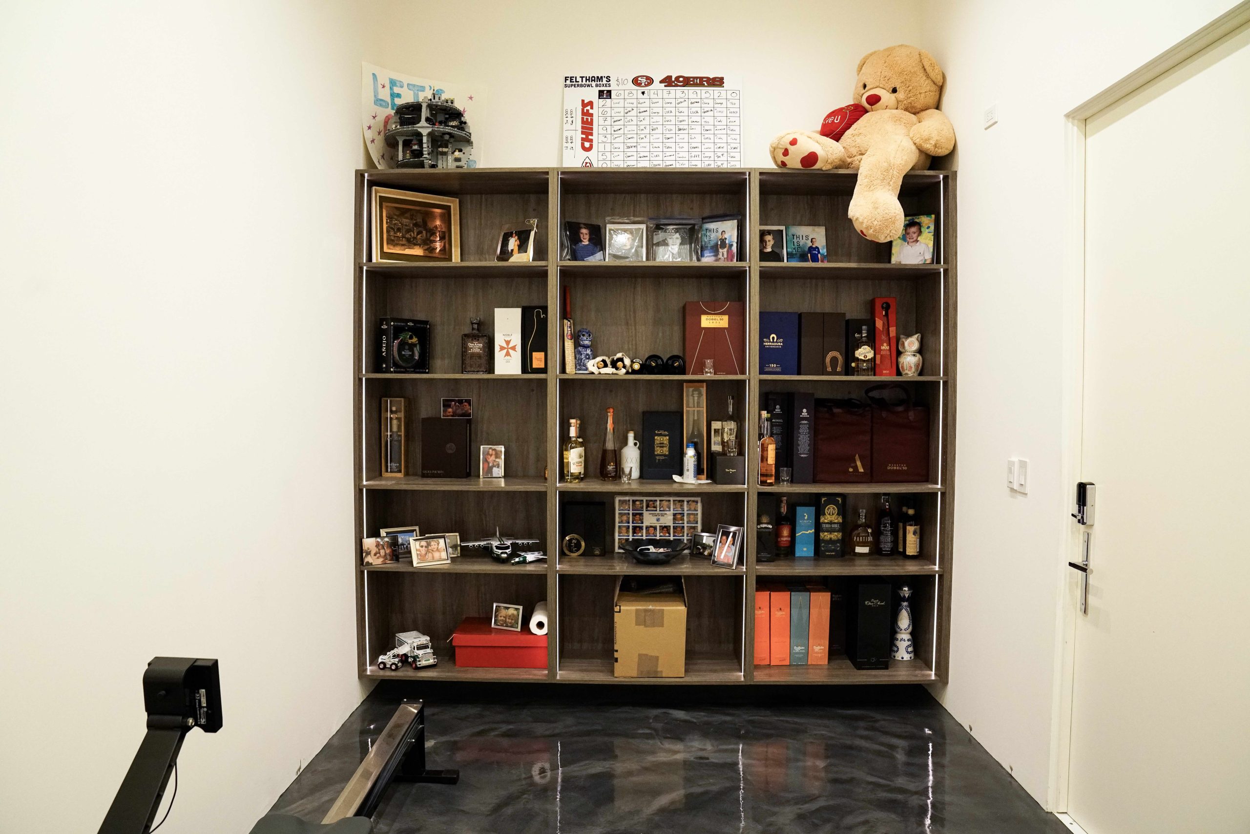 bookshelf
