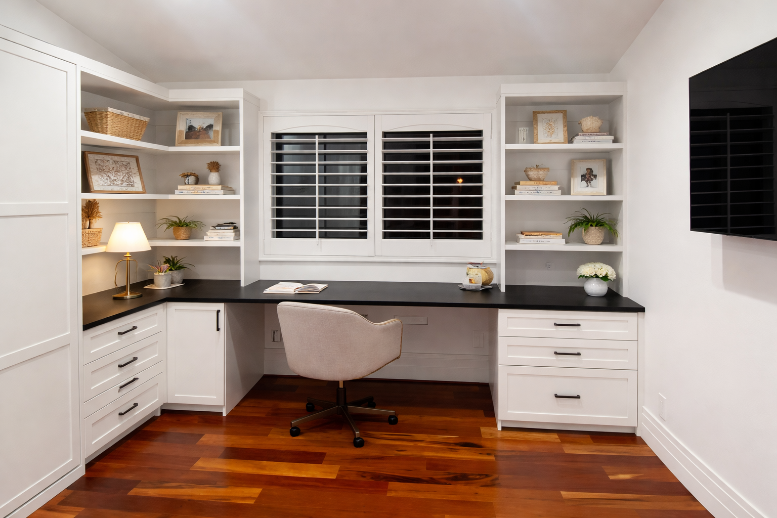 Closets for Offices Image of Closets for offices